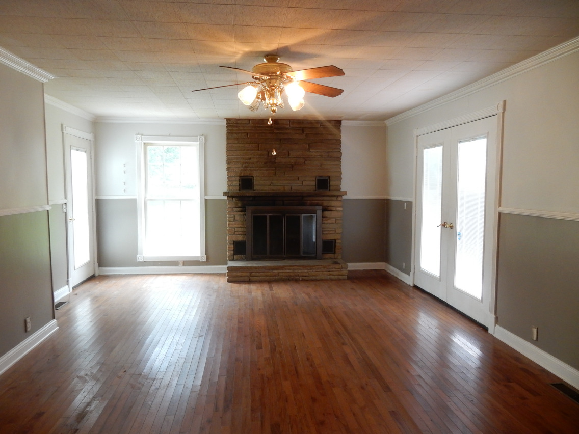 1675 Main Street