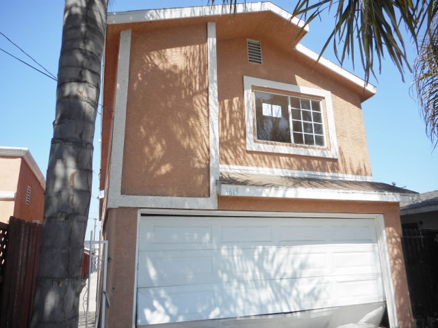 9615 1/2 Juniper St Units A & B