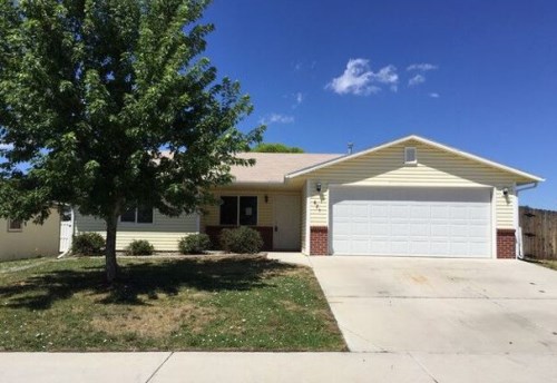 621 Bear Valley Dr