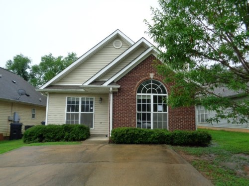 389 Camden Cove Circle