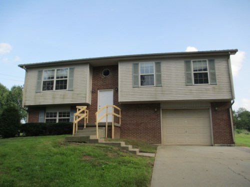 676 Cherry Trace Dr
