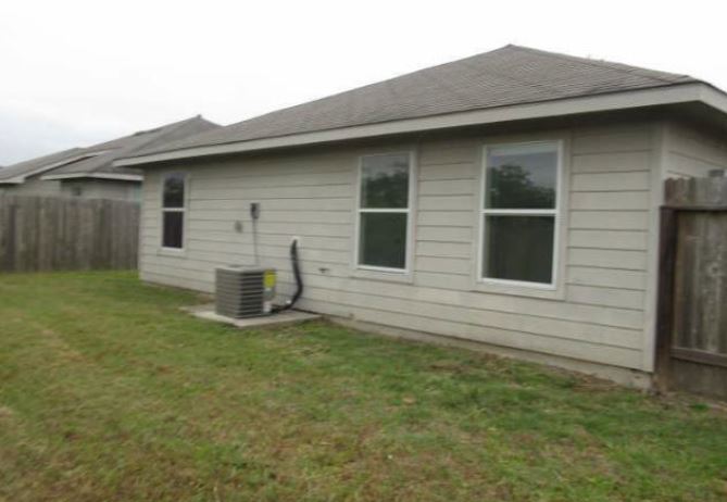 5714 Park Village Dr