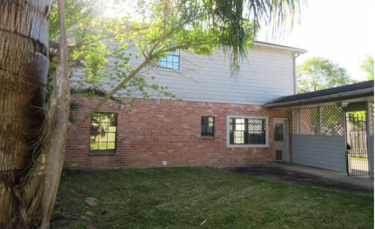 1006 Chippenham Dr