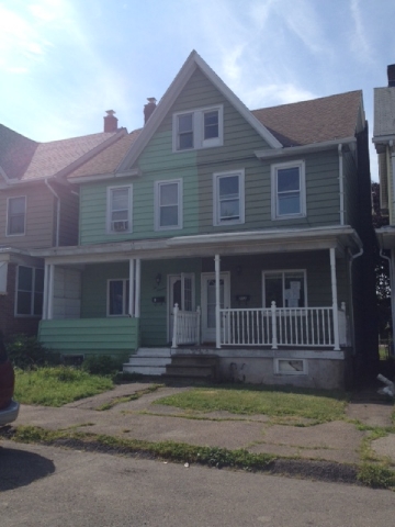212 Samuels Ave