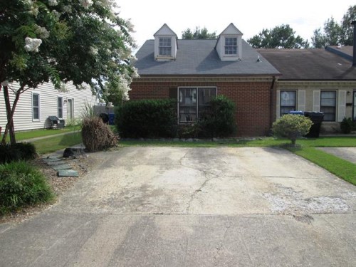 4223 Macarthur Road