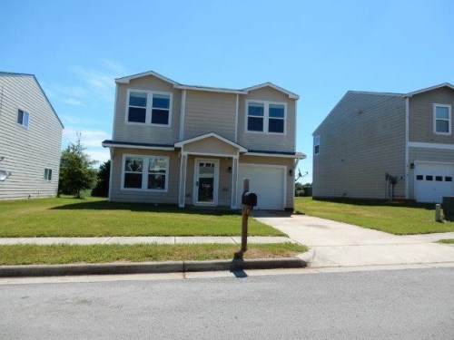 3224 Lakeland Dr