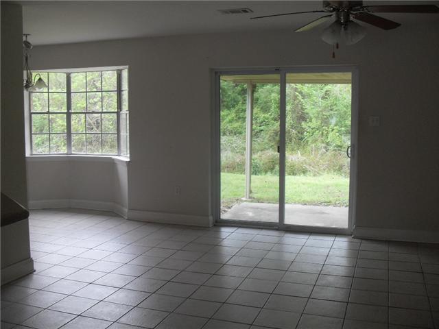 3304 Meraux Ln