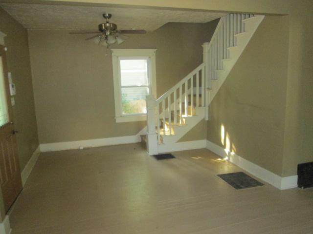 357 Frank St