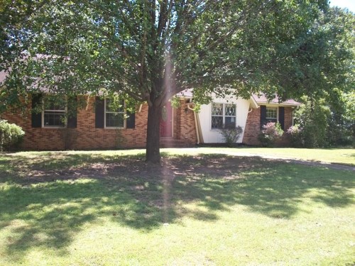 3461 Lynnshire Dr