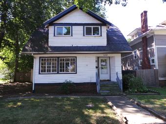 332 E Archwood Ave