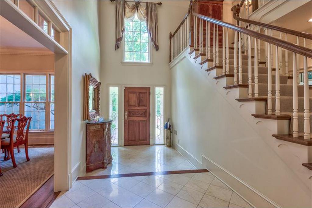 105 Blackland Road Nw