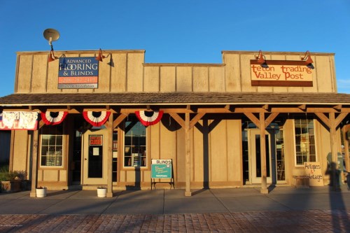 2 N MAIN ST