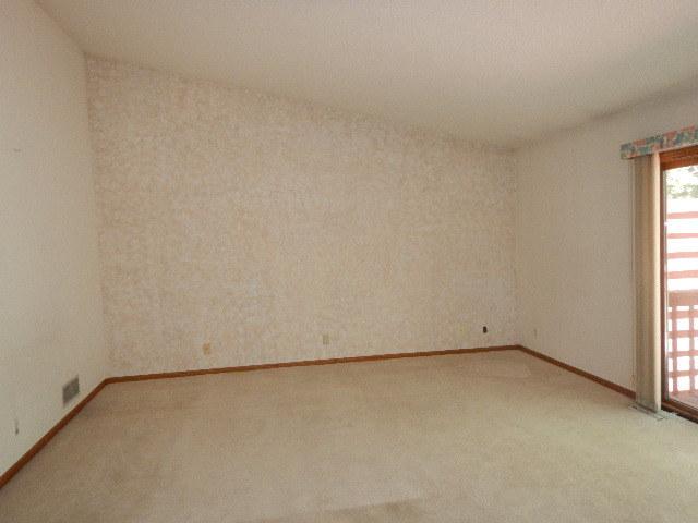 3754 Robin Ln