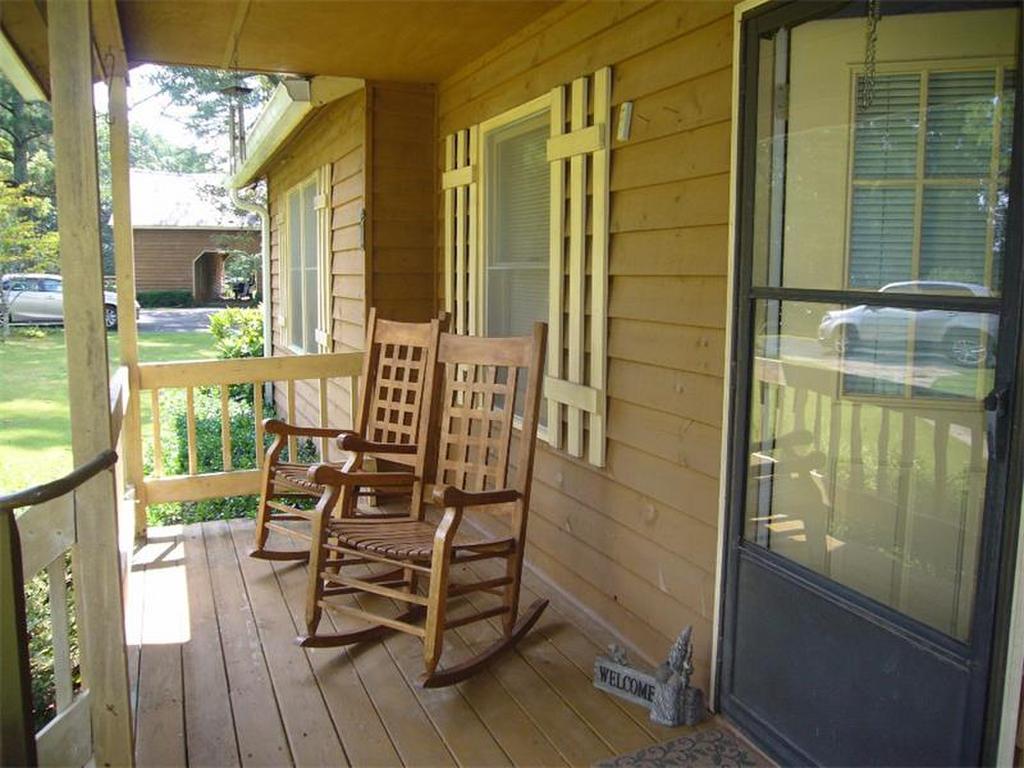 715 Ammons