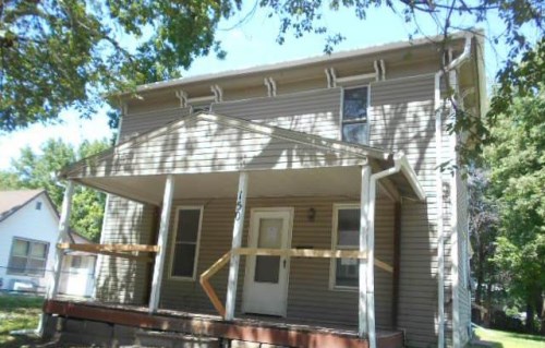 150 NW Evelyn St
