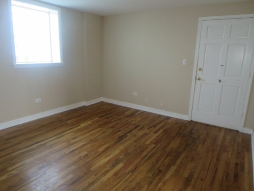 1056 N Leavitt St Unit Gr