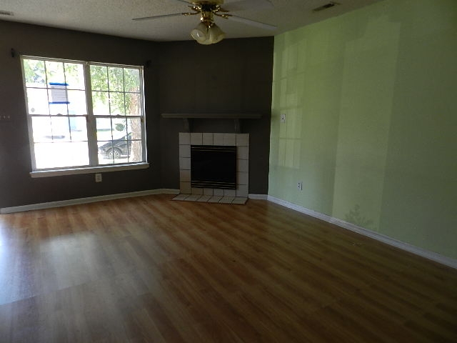 1127 Pueblo Drive