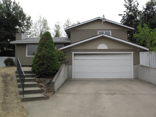 7910 N Petersburg Ct
