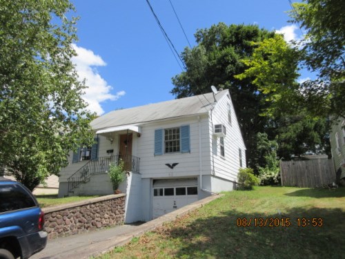 90 Plumb Ave