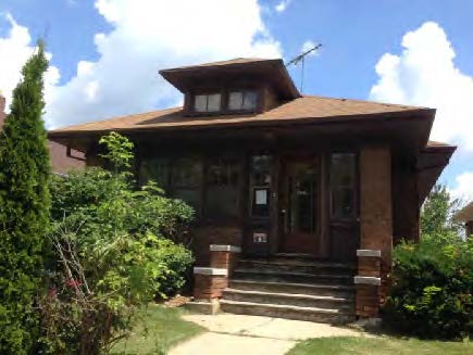 824 Kelly Avenue