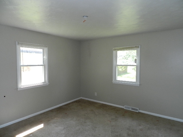 4133 Ridgeway Drive