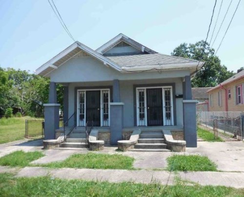 1009-11 Tricou St