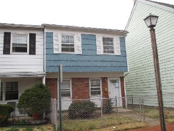 29 W Pearl St