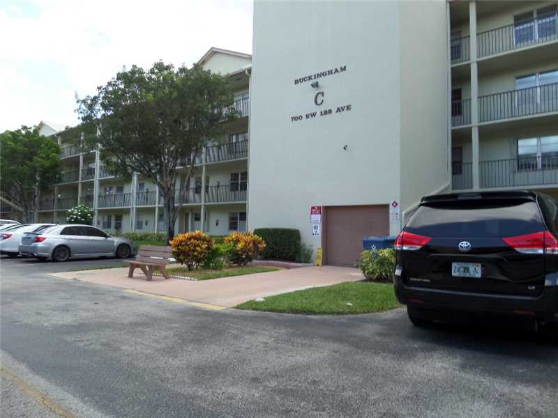 700 SW 128 AV # 202C