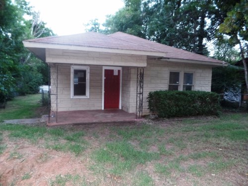 1020 N White Oak Ave
