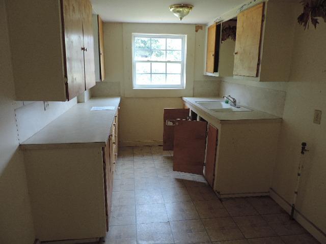 2810 W 38th St