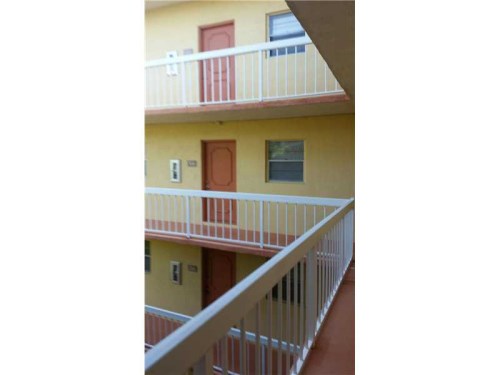 7707 CAMINO REAL # B-308