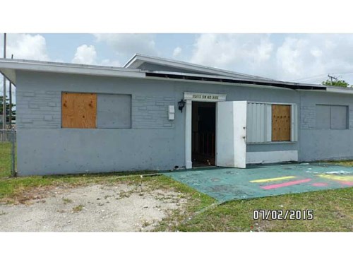 2213 SW 62 AV