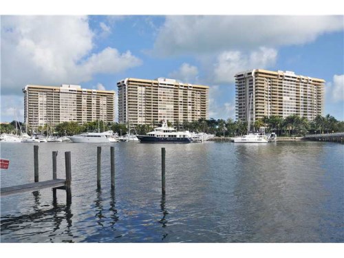 3 GROVE ISLE DR # C407