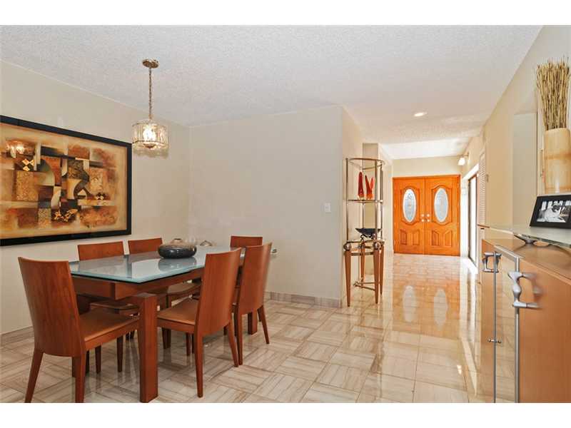 5000 SW 72 AV # -