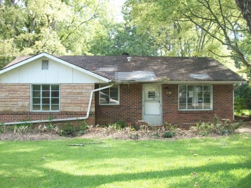 1861 Collier Drive