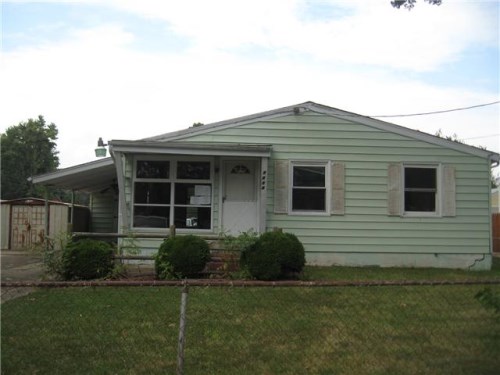 7904 Roanoke Ave