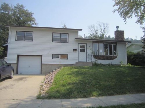 2216 Alamo Dr