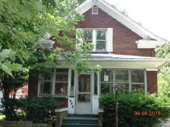 605 Jackson St