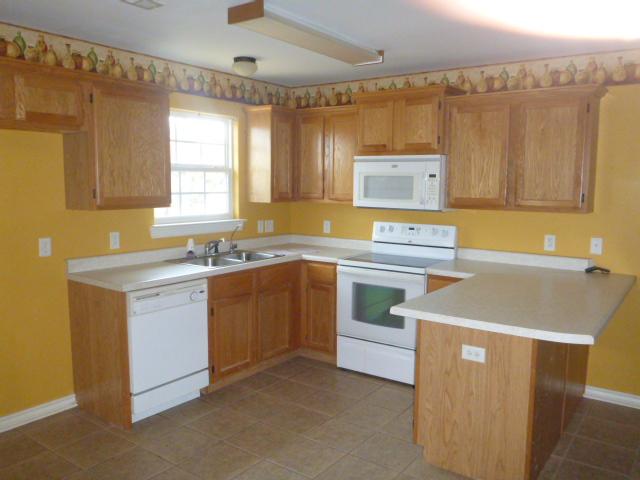 758 Applegate Ln