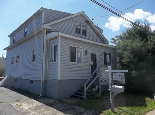 62 Edgar St