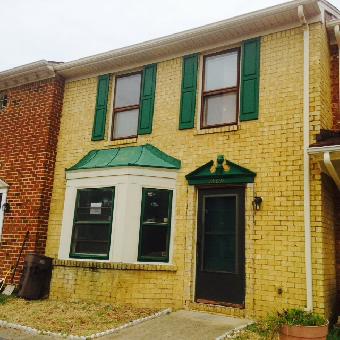 1809 Candlelight Dr
