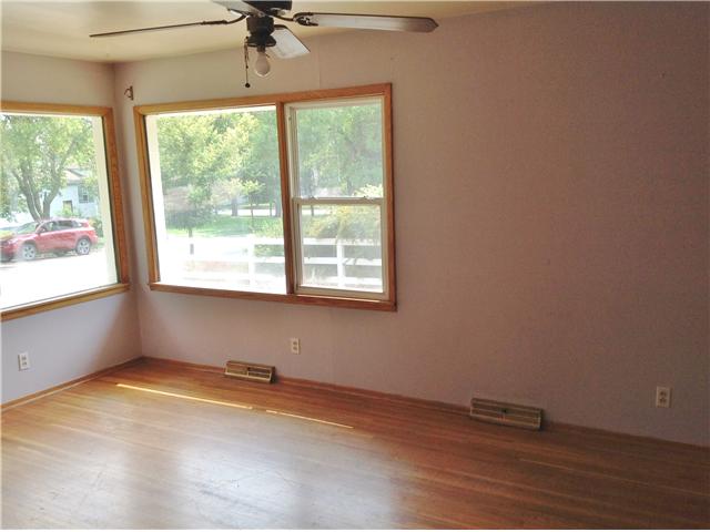 327 N Highland Ave