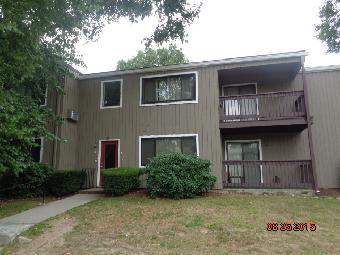 20 D Leslie Rd