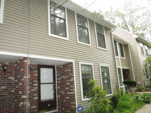 20 Barnes Ln