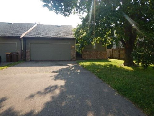6852 Craig Ct
