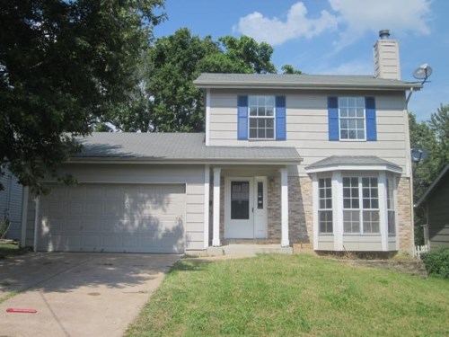5327 Vine Ave