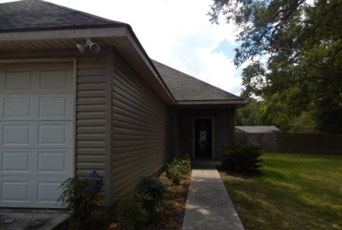 1107 Brown Ln