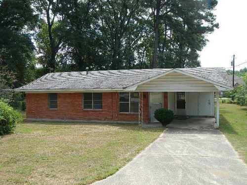 206 Azalea St