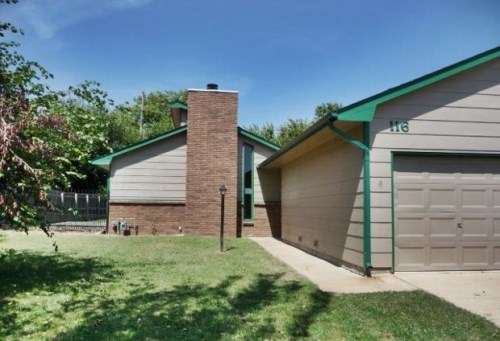 116 W Rosewood Ln