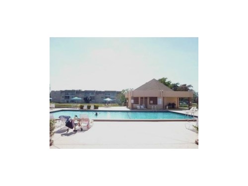 2851 SUNRISE LAKES DR # 305